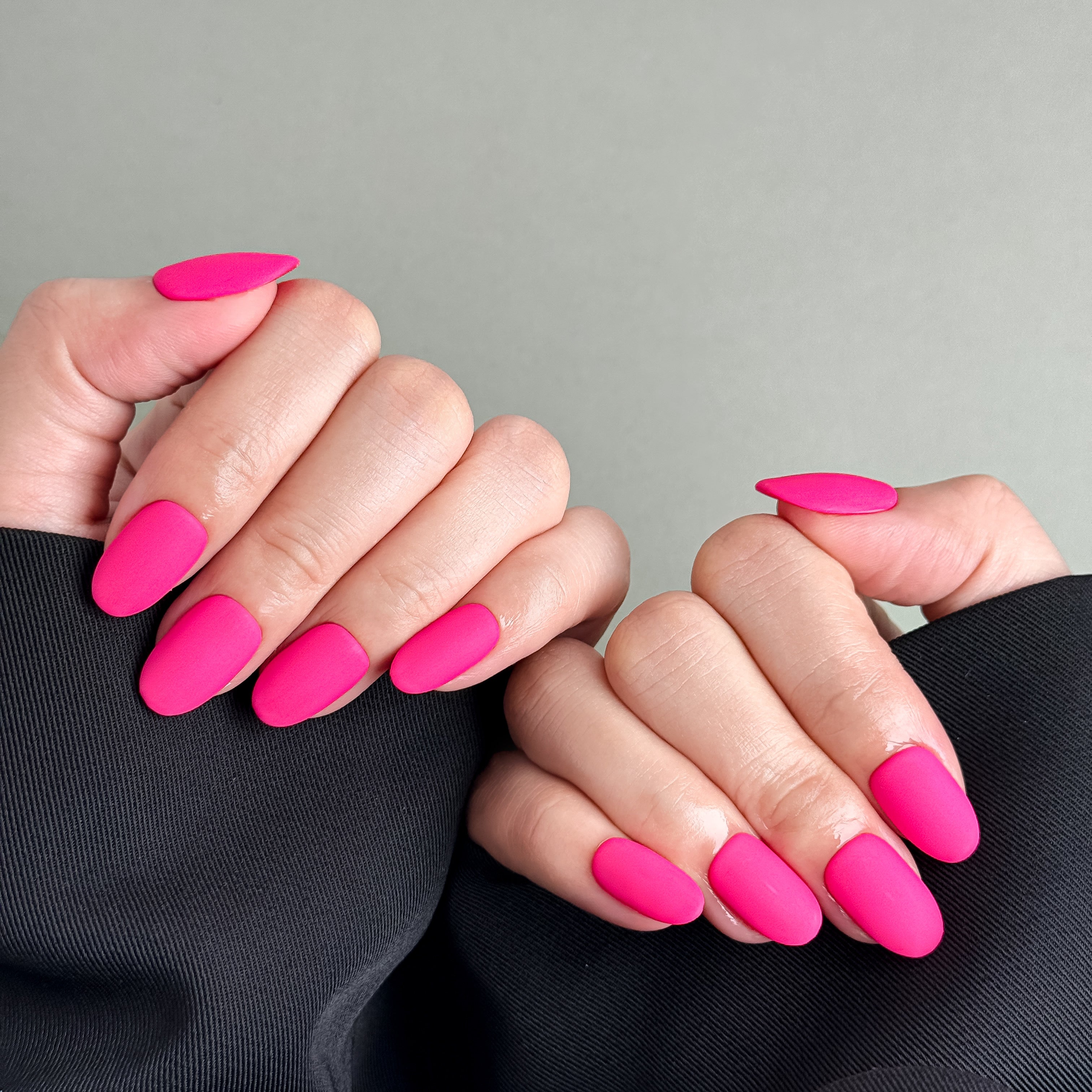 Pink Venom Oval Matt