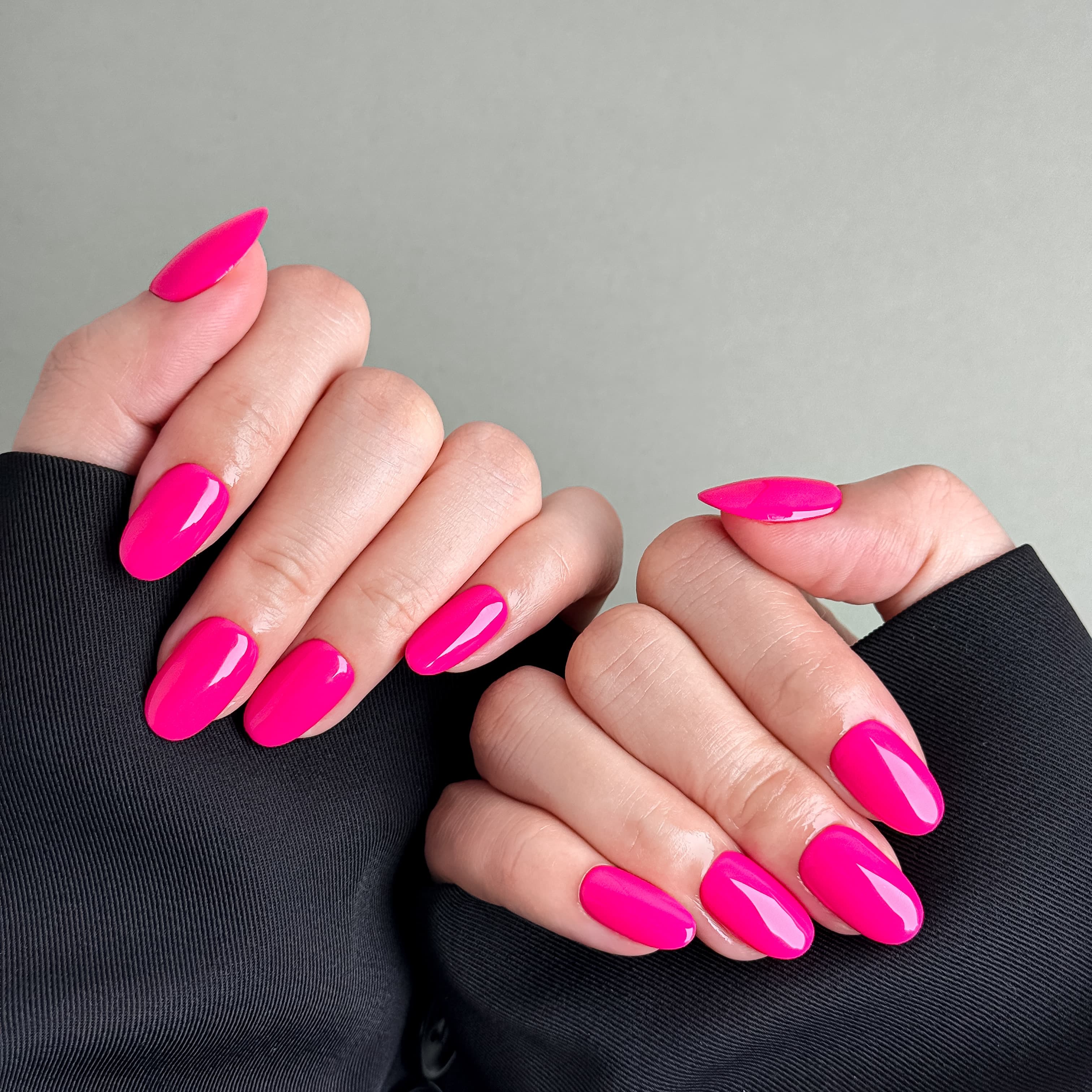 Pink Venom Oval