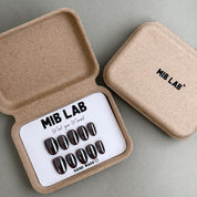 Coffret MIB LAB Glaze avec press on nails premium réutilisables brun, kit complet, retrait à Genève et livraison en Suisse.